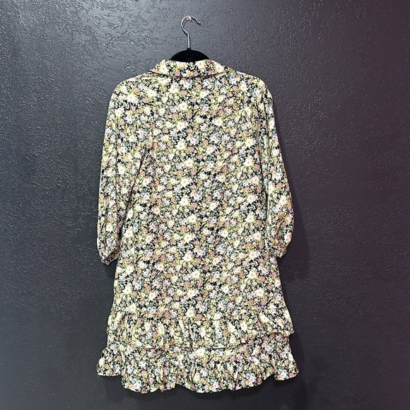 Code X Mode Multicolor Floral Print Button Front Dress Size Small w/ Pockets - Picture 3 of 10